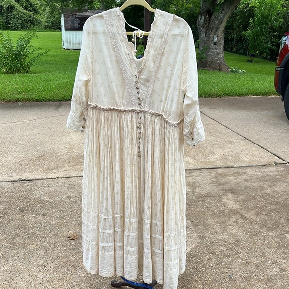 Magnolia Pearl Nonnie Belle - Picture 7 of 9